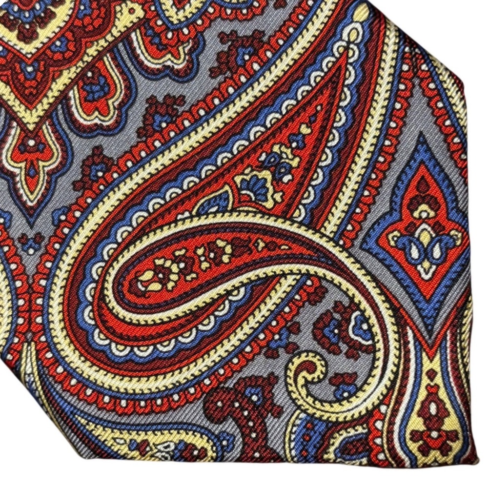 Chaps Mens Silk Necktie Red Blue Grey Yellow Paisley Hand Made Silk Tie‎ 59x3.75